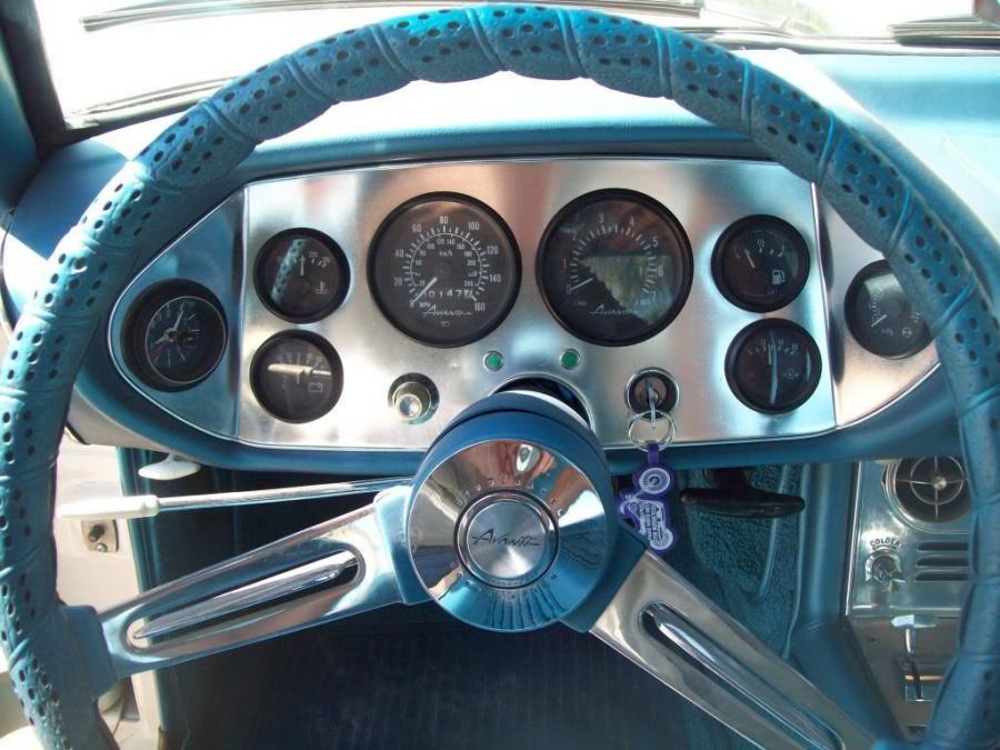  Studebaker Avanti 1962 года  (фото 17 из 32)